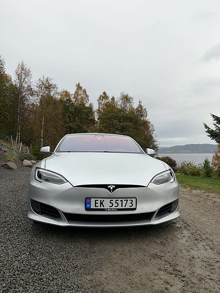Tesla Model S 6 of 16