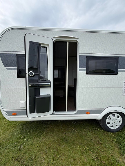 Hobby 495 UL De Luxe 7 of 19