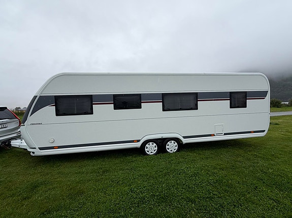 Hobby 720 KWFU Prestige TRUMA COBI 6E / GULVVARME / 7 " BETJENINGSPANEL / 3 of 29