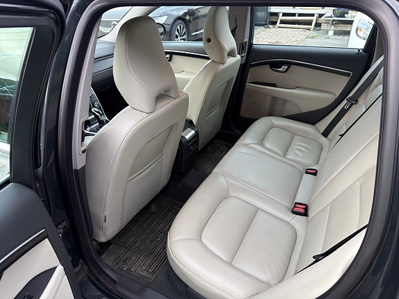Volvo V70 19 of 22
