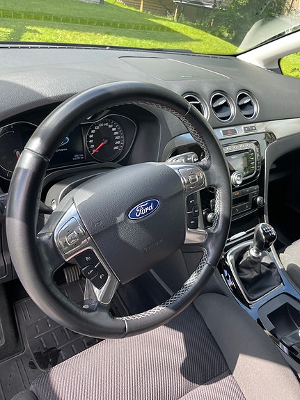 Ford S-MAX 5 of 7