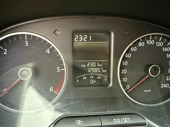 Volkswagen Polo 22 of 22