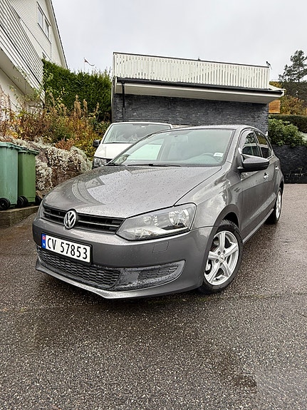 Volkswagen Polo 2 of 22
