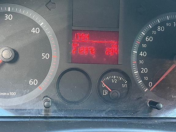 Volkswagen Caddy 11 of 13