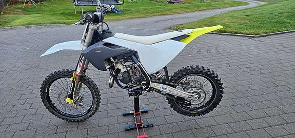 Husqvarna TC 85 2 of 9