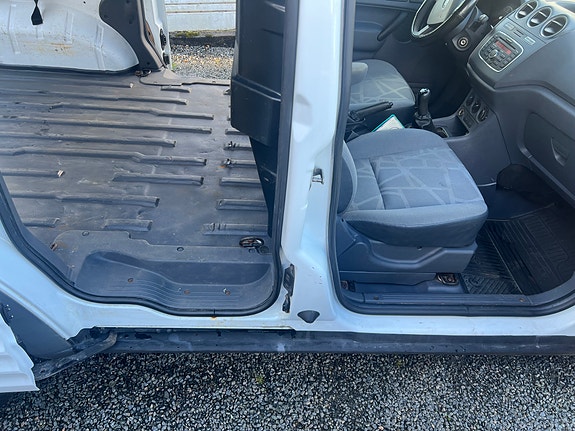 Ford Transit Connect 14 of 14