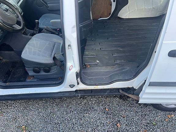 Ford Transit Connect 12 of 14