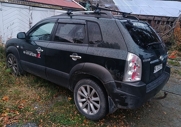 Hyundai Tucson 2 of 27