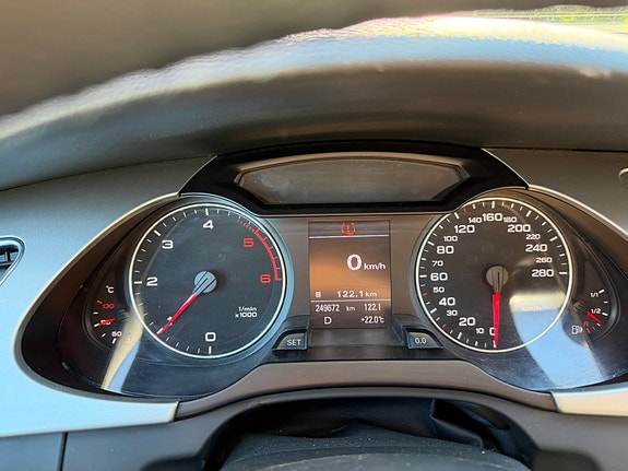 Audi A4 11 of 12