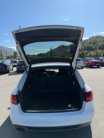 Audi A4 5 of 12