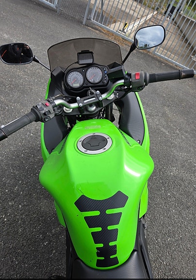 Kawasaki ER 6 F 6 of 9