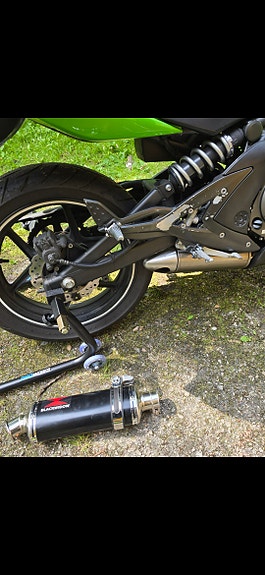 Kawasaki ER 6 F 8 of 9