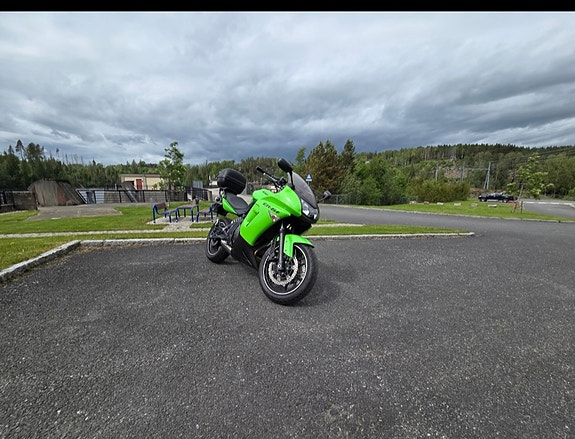 Kawasaki ER 6 F 4 of 9