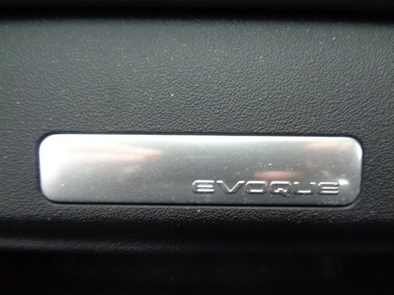 Land Rover Range Rover Evoque 23 of 30