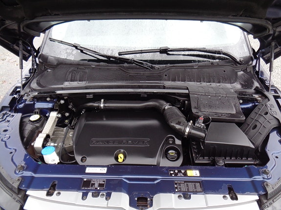 Land Rover Range Rover Evoque 13 of 30