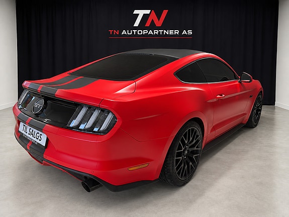 Ford Mustang 5 of 22