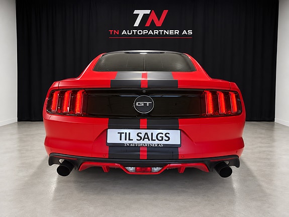 Ford Mustang 7 of 22