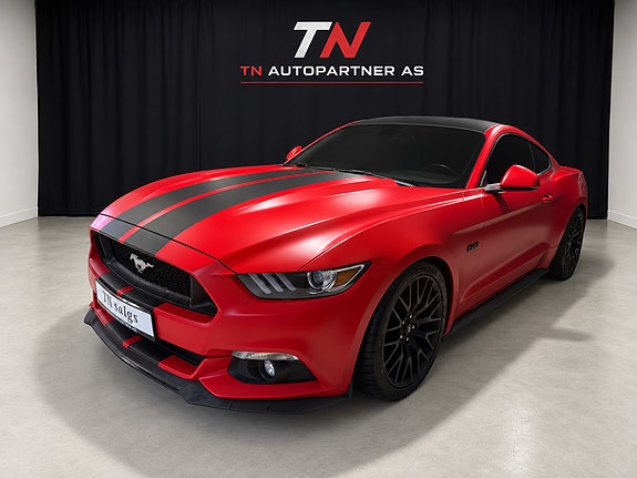 Ford Mustang 4 of 22