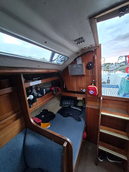 Lettseilt og solid båt 7 of 9