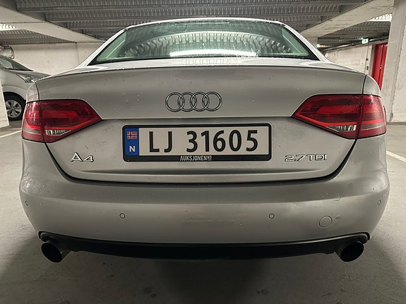 Audi A4 9 of 29