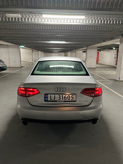 Audi A4 6 of 29