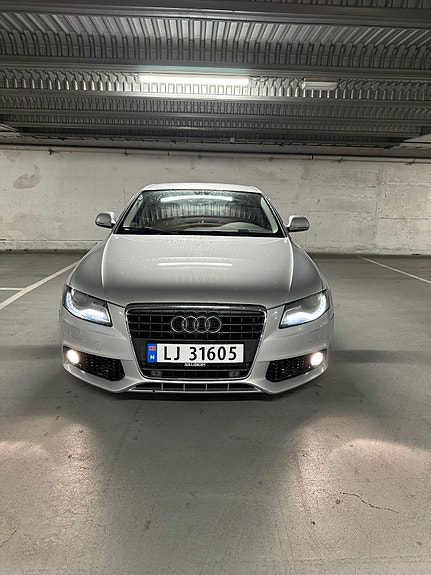 Audi A4 2 of 29