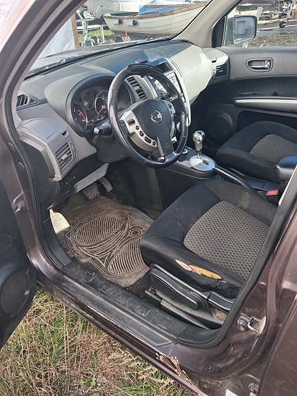 Nissan X-Trail 5 of 14