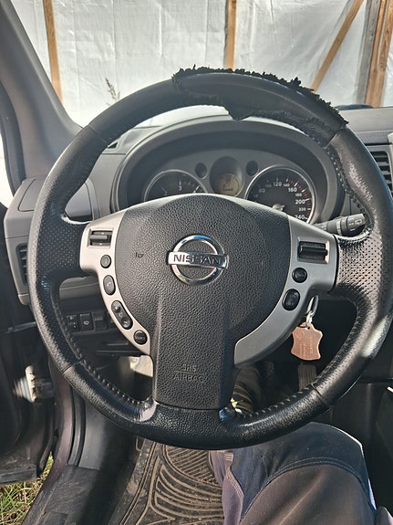 Nissan X-Trail 9 of 14