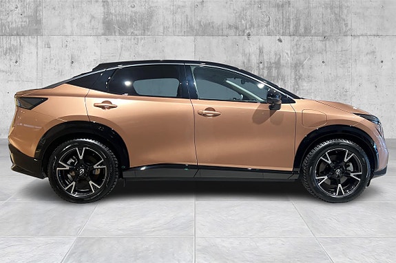 Nissan Ariya 8 of 29
