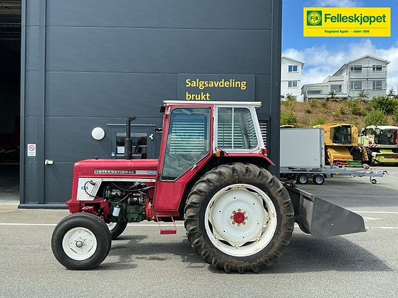 International Harvester 475 2 of 10