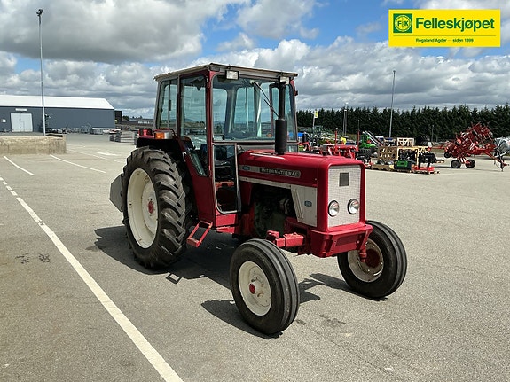 International Harvester 475 7 of 10