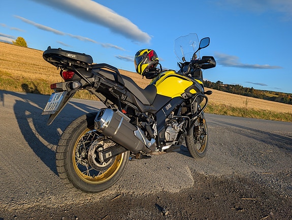Suzuki DL 650 V-Strom XT 11 of 15