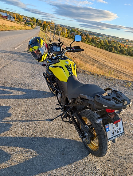 Suzuki DL 650 V-Strom XT 12 of 15