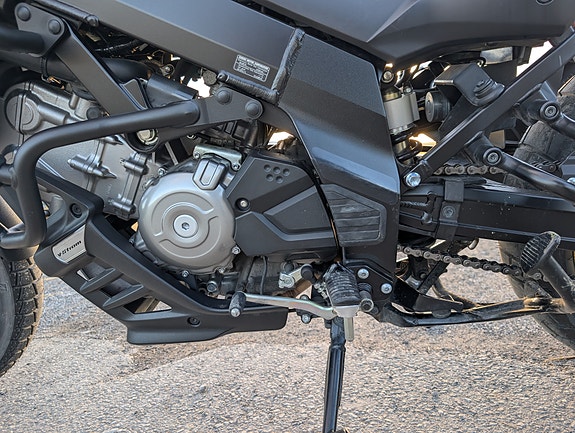 Suzuki DL 650 V-Strom XT 4 of 15