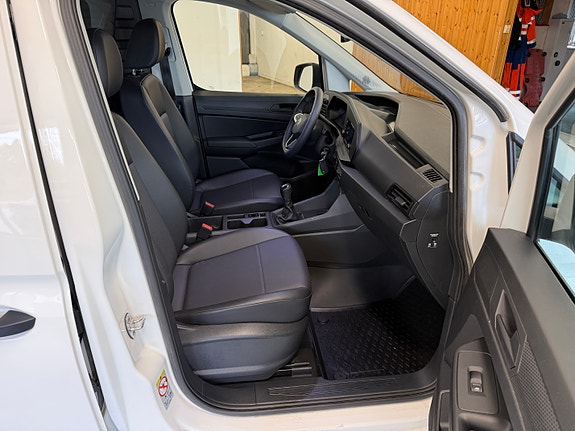 Volkswagen Caddy 10 of 22