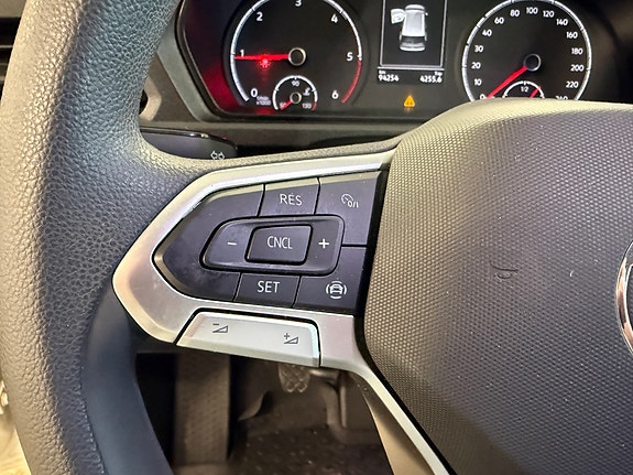 Volkswagen Caddy 12 of 22