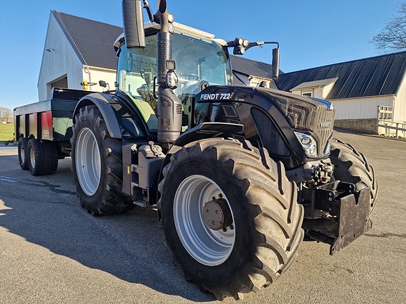 Fendt 722 med Foss Eik dumperhenger og to sett dekk og ny fres, til salgs – Klar for brøyting og anlegg! 26 of 29