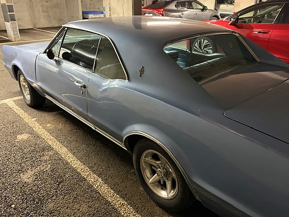 Oldsmobile Cutlass 3 of 16