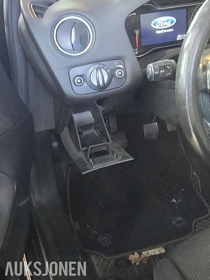 Ford Mondeo 6 of 10