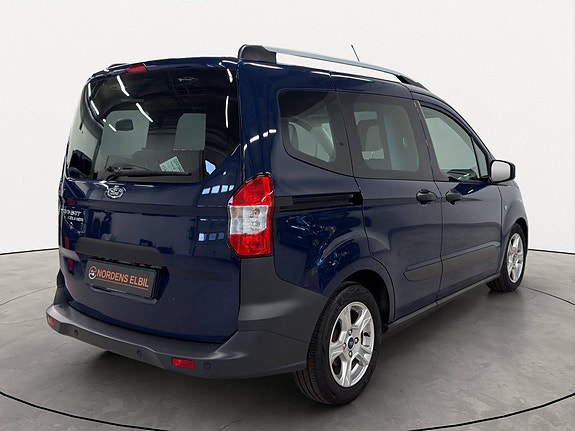Ford Transit Courier 5 of 30