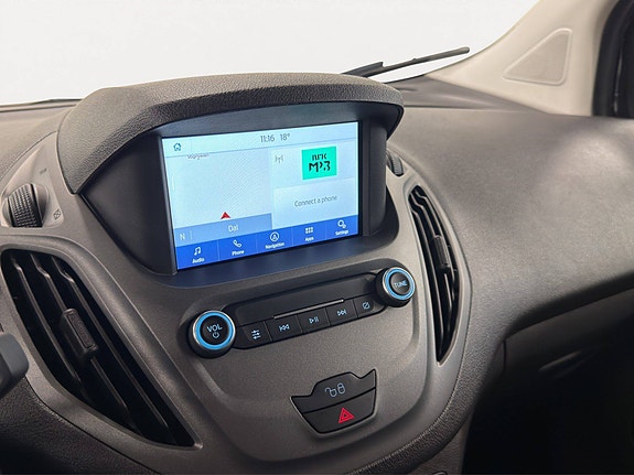 Ford Transit Courier 30 of 30