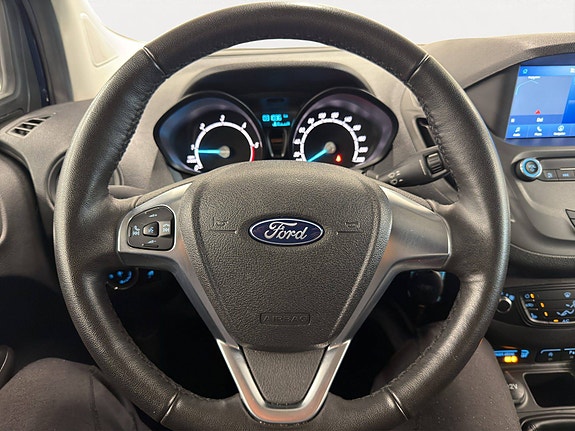 Ford Transit Courier 19 of 30