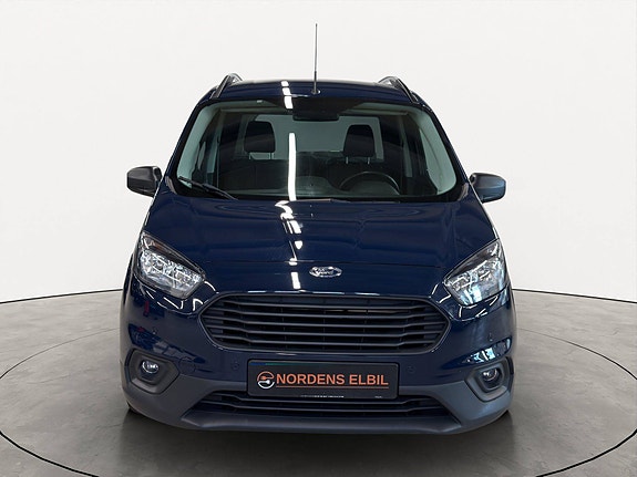 Ford Transit Courier 10 of 30