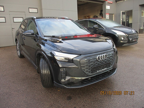 Audi Q4 e-tron 5 of 18