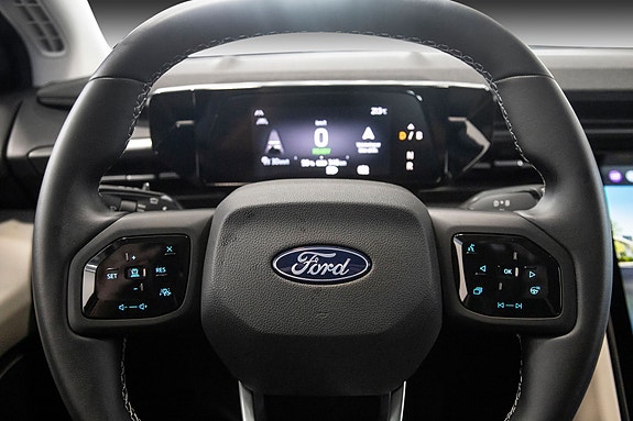 Ford Explorer 24 of 29