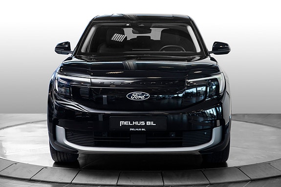 Ford Explorer 2 of 29