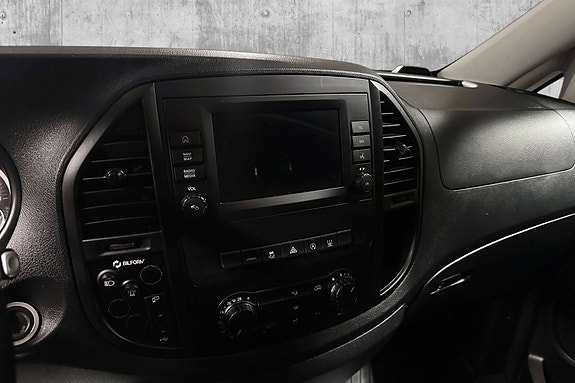 Mercedes-Benz Vito 119 17 of 24