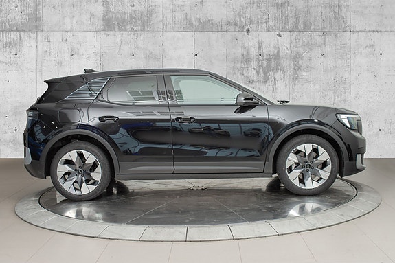 Ford Explorer 8 of 24