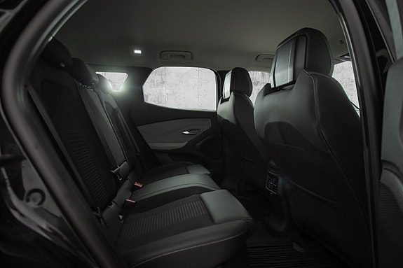 Ford Explorer 19 of 24