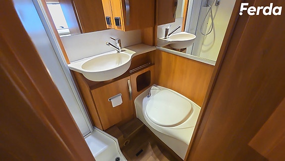 Hymer Exsis 678 13 of 26